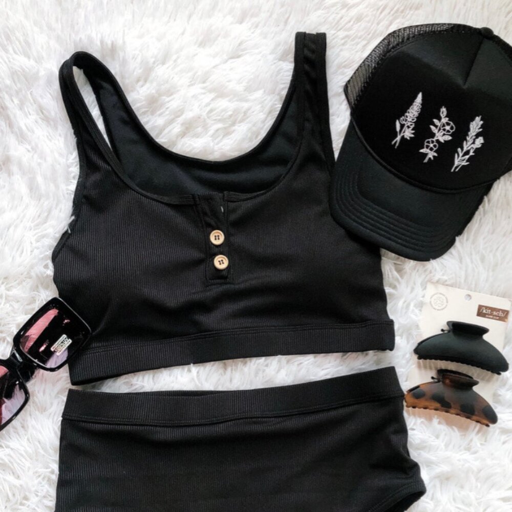 XS Mack & Mal NWT Black Ribbed Swim Bikini Top